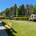Lodge Pod Lasem Rusinowo (Slawno)