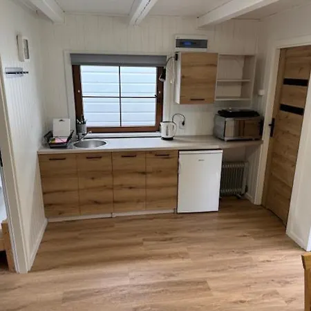 Pod Lasem * Jarosławiec