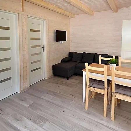 Pod Lasem Rusinowo (Slawno)