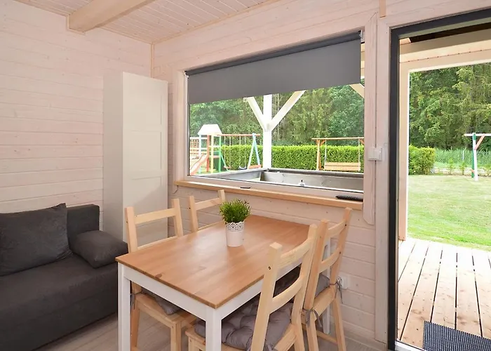 Pod Lasem * Rusinowo (Slawno)